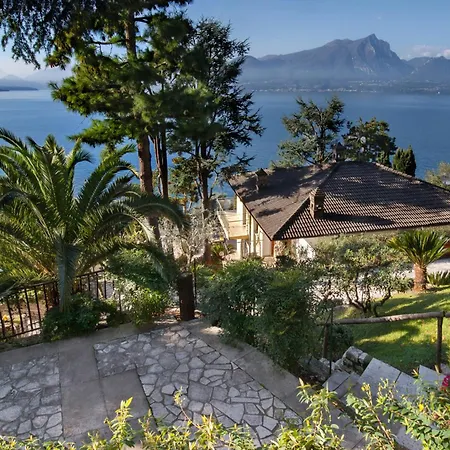 Vista With Pool Villa *