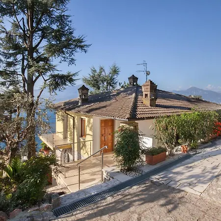 Villa Vista With Pool Torri Del Benaco