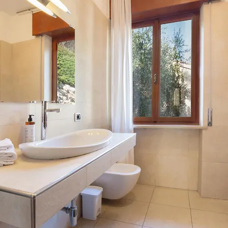 Vista With Pool Villa *