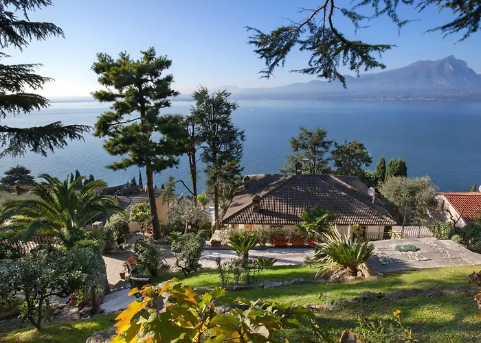 Vista With Pool *